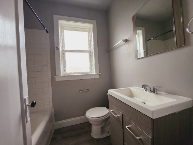 3723 W Grand Ave Unit 1