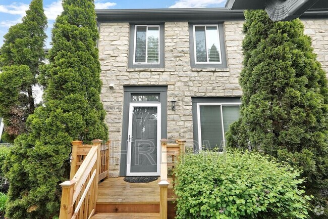Building Photo - 7085 Muirfield Dr Rental