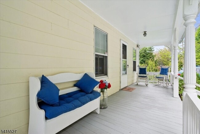 Photo - 196 Mt Kemble Ave