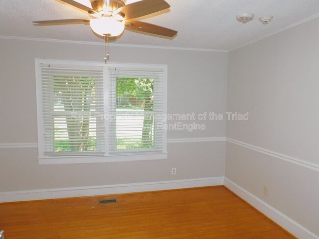 Photo - 4619 McKnight Mill Rd