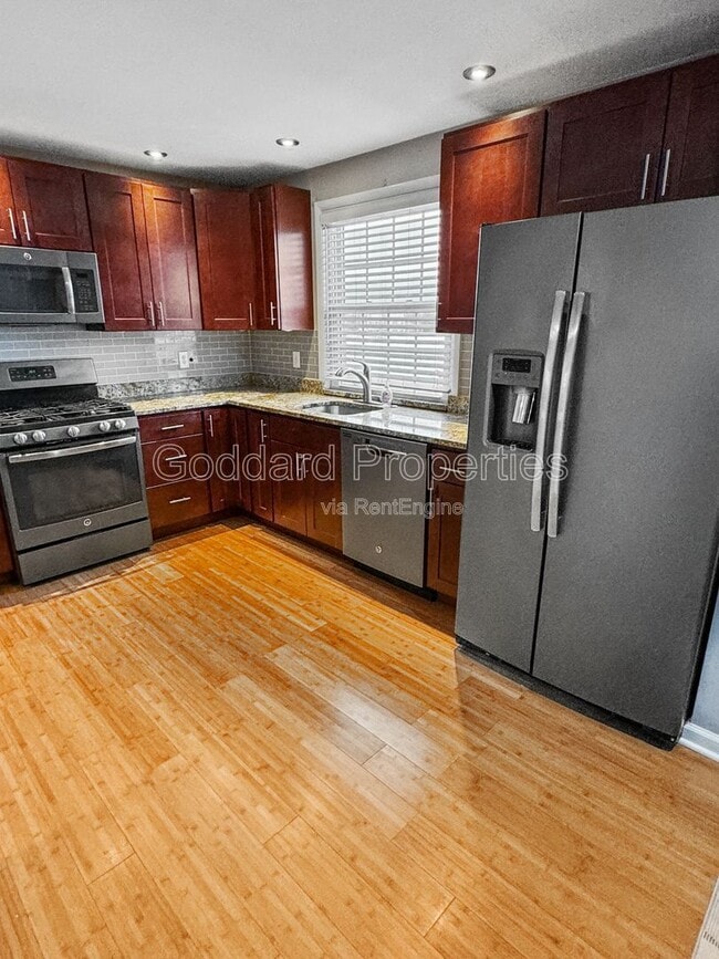 Photo - 412 Ripplewood Rd