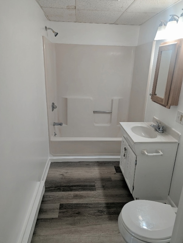 Photo - 1064-1068 Main St Unidad 9