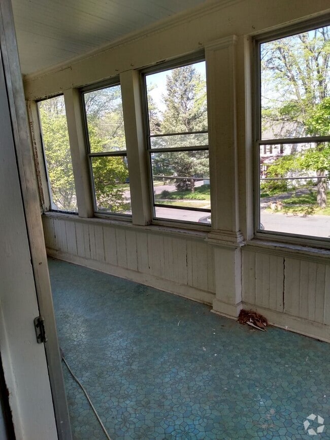 Building Photo - 45 S Pine Ave Unit Floor 2 Rental