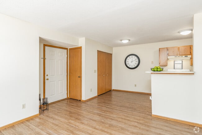 2BR, 1 BA - 850SF - Living Room
