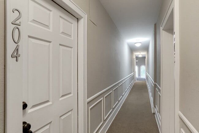 Photo - Two-Story Apartment with Parking in Uptown Unit 204