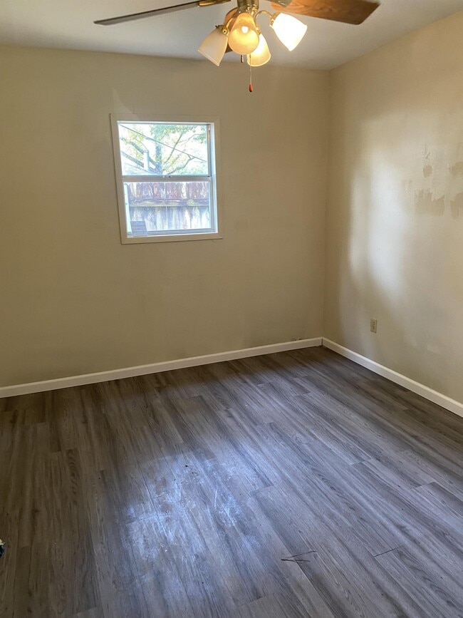 Photo - 35257 Bond Dr