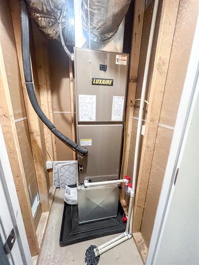 Photo - 124 N Main St