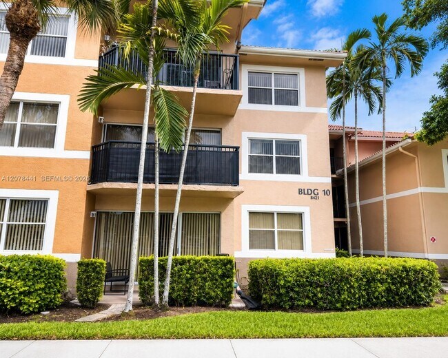 8821 Wiles Rd Unit 304