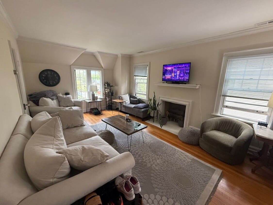 Photo - 2910 Erie Avenue