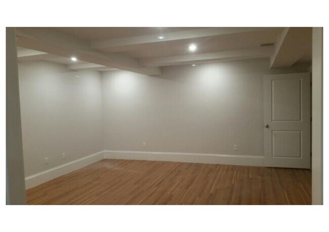 Photo - 2044 Beacon St Unidad 2