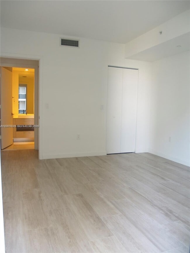 Photo - 55 SW 9th St Unit 2502