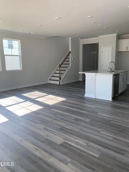 Photo - 6011 Grey Colt Wy