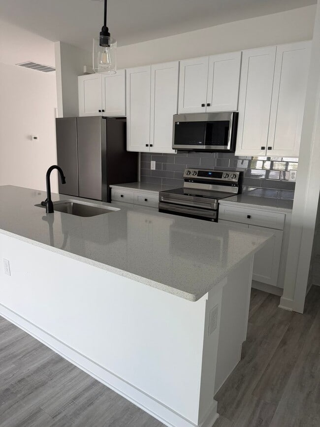 Photo - 4617-4619 27th Street Southwest