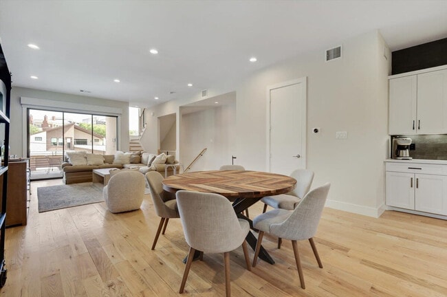 Photo - 2421 Throckmorton St Unidad ID1019591P