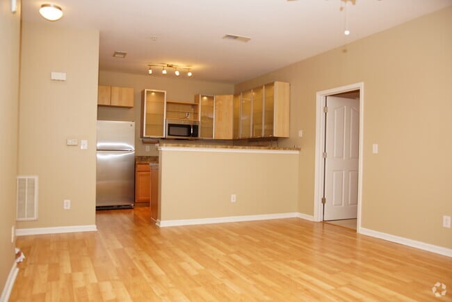 Building Photo - 1260 Duncan Gardens Dr Unit 1260 Rental