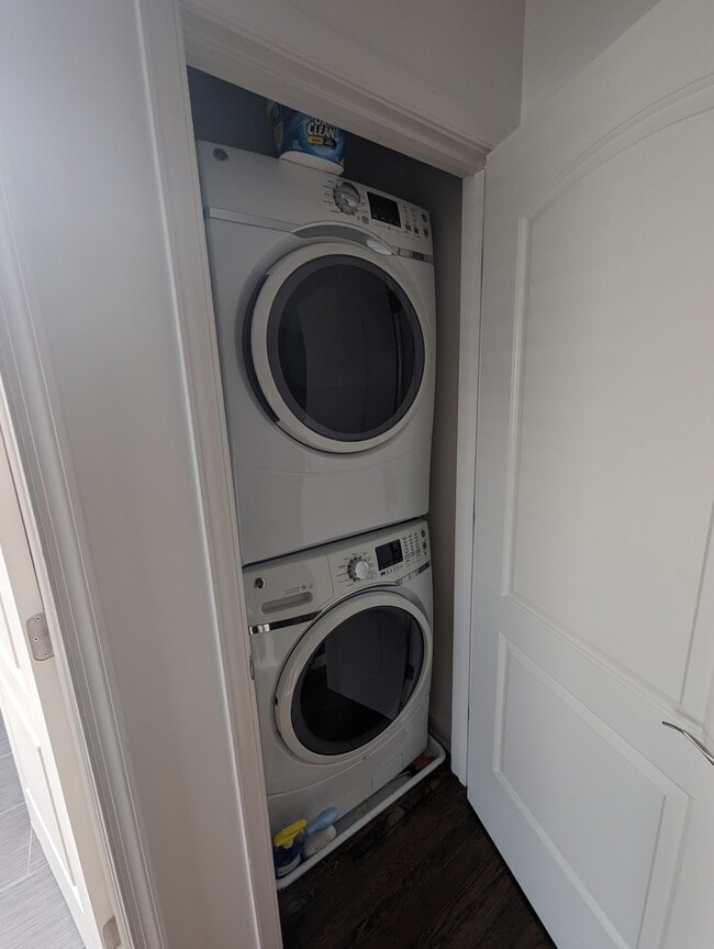 Photo - 5615 2nd St NW