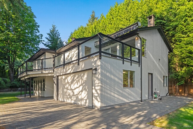 Photo - 8515 Ansell Pl