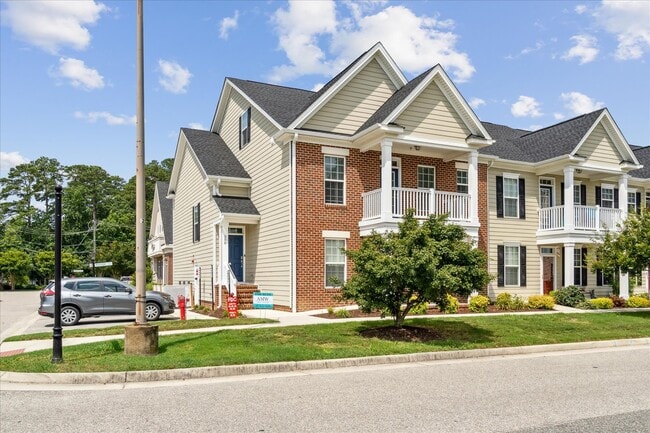 Building Photo - 208 Laydon Way