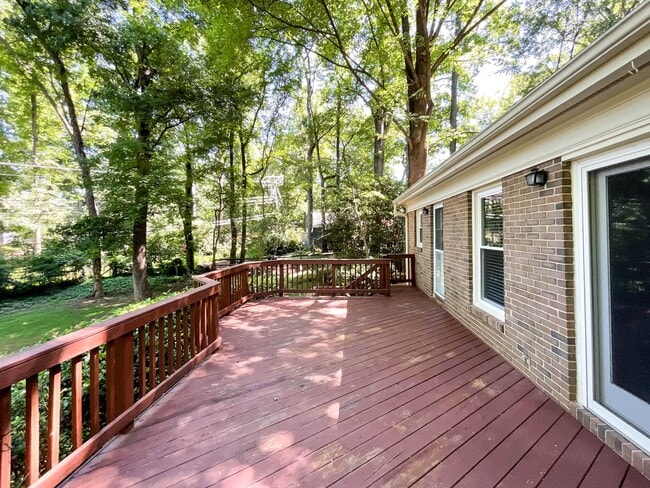Photo - 731 Ashmeade Rd
