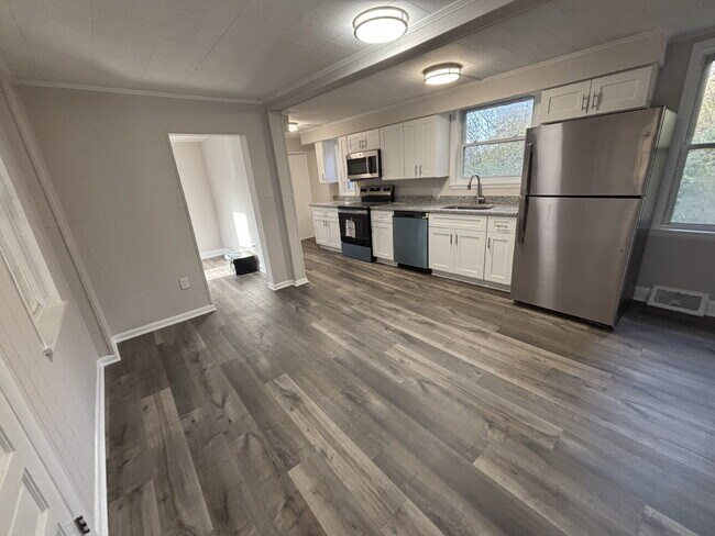 Photo - 2689 Strickhouser Rd