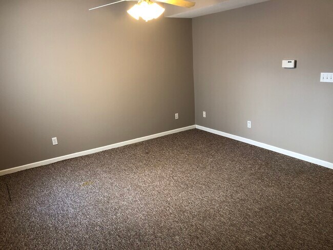 Photo - 610 Rose St