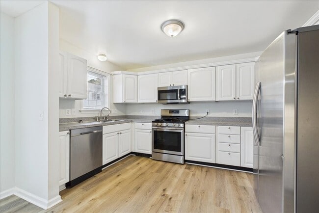 37 Glen Ave