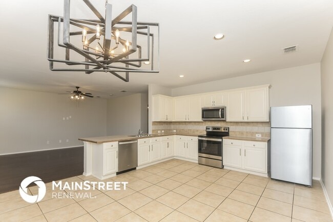 Photo - 328 Mystic River Trail