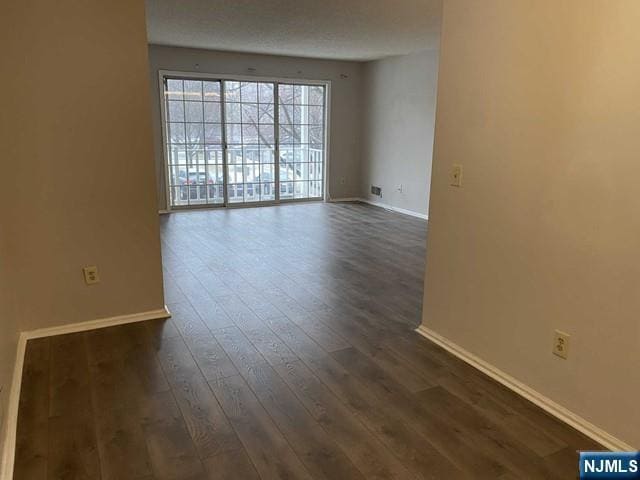 Photo - 126 Raintree Ln