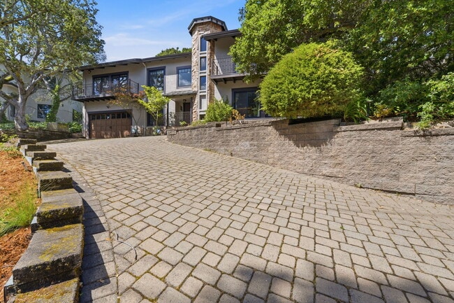 Photo - 158 Los Robles Dr