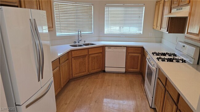 Photo - 8934 Tom Noon Ave Casa