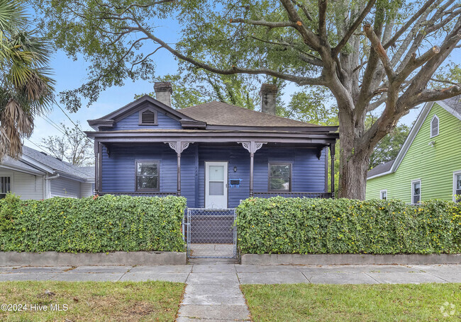 Building Photo - 218 N 9th St Rental