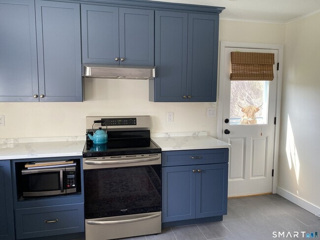 Photo - 10 Riverbend Dr