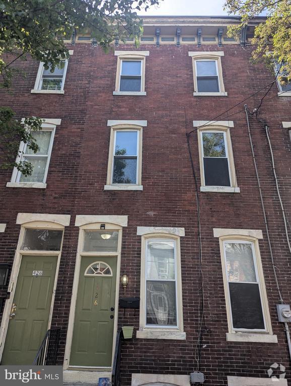 Building Photo - 426 Royden St Rental
