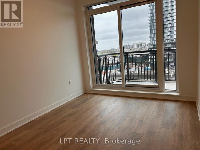 Photo - 1185 Dupont St Unit 609