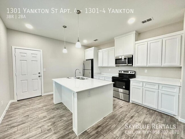 Photo - 1301 S Yankton St Apartamento Unidad 1301-4 Yankton