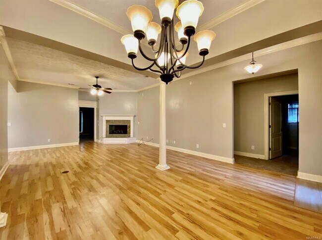 Photo - 100 Brittany Dr S