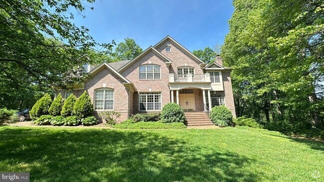 Building Photo - 1354 Lewinsville Mews Ct Rental