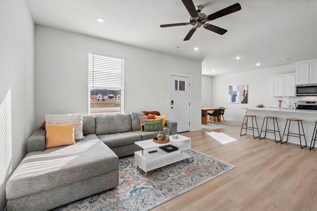 Photo - 257 S Harrogate Ln