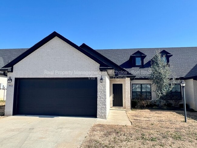 Building Photo - 9921 Landry Dr