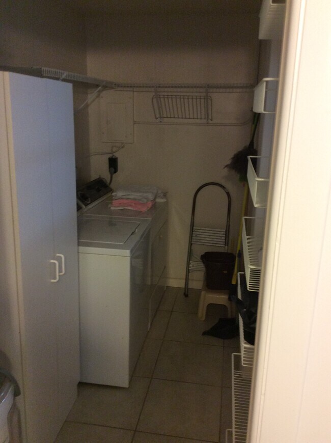 Photo - 908 Anglers Way