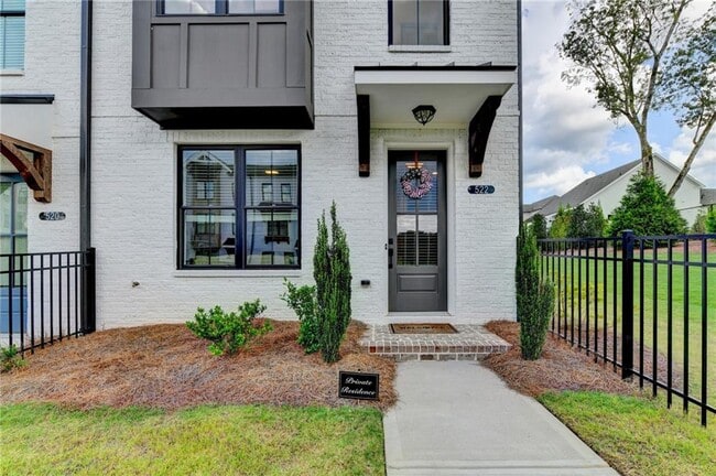 Photo - 522 Healy Dr
