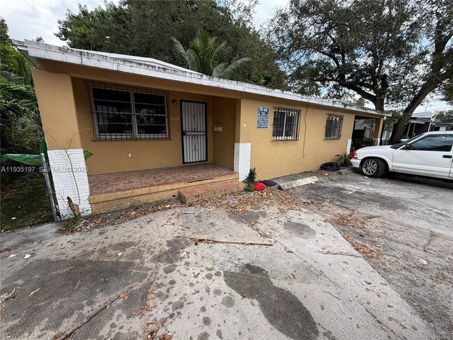 Photo - 8203 NW 5th Ct