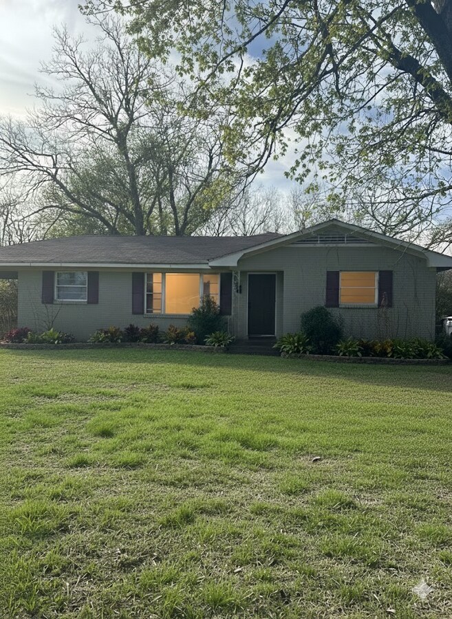 Photo - 1388 Adrian Ln