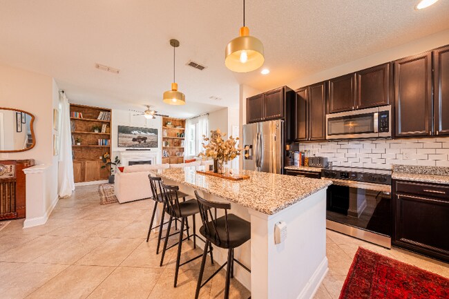 Photo - 419 Vineyard Ln