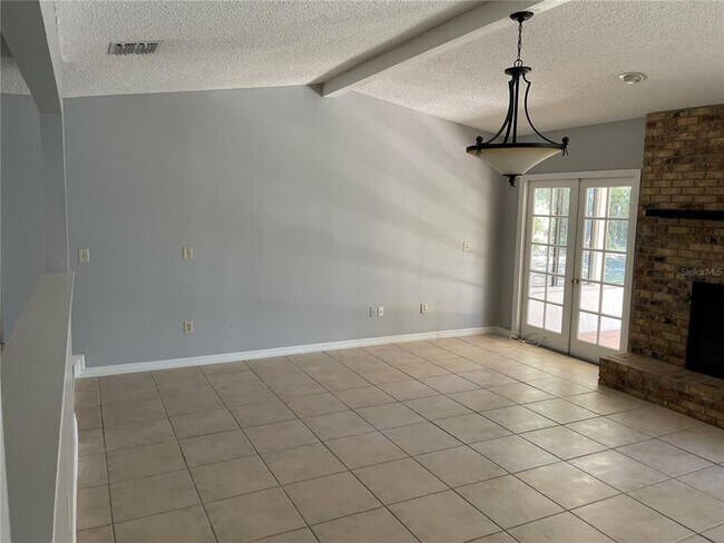 Photo - 8670 Larwin Ln