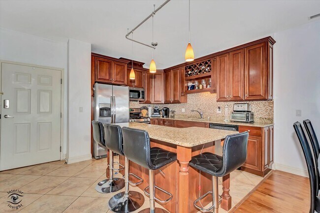 Photo - 4330 N Neva Ave Unidad 202