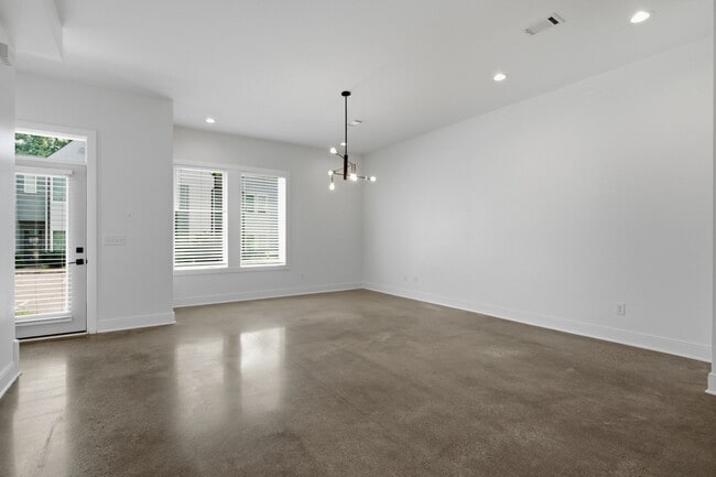 Photo - 1536 Yarra St