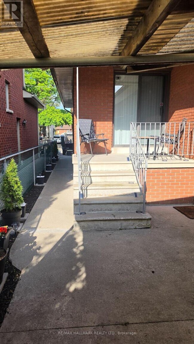 Photo - 110 Milton St