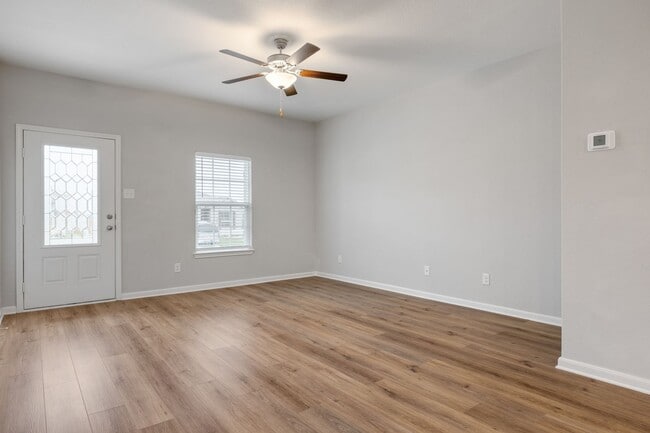 Photo - 2 Week Free Move-In Special! Contemporary Charm in Hightop Ridge | Spacious Layout & Large Privat...