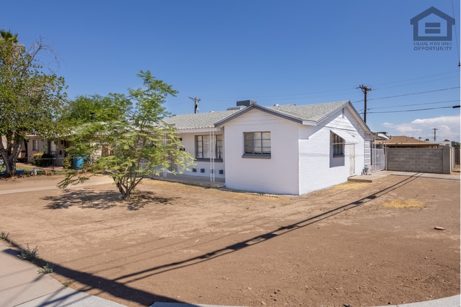 Photo - 2849 W Alice Ave